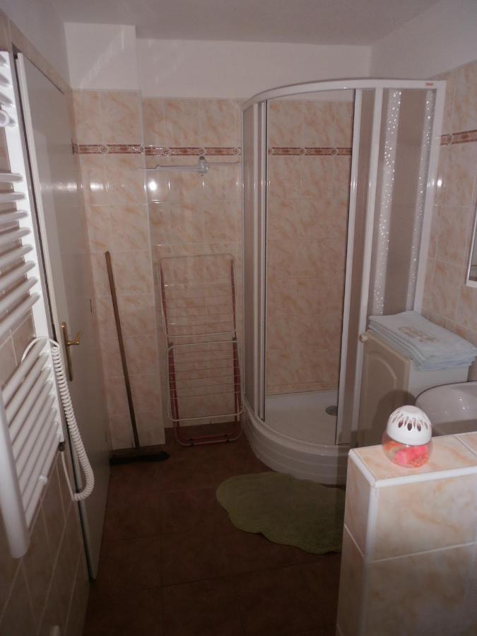 Ubytovani U Machova Jezera - Apartmany - Ludmila Grulisova Doksy  Extérieur photo