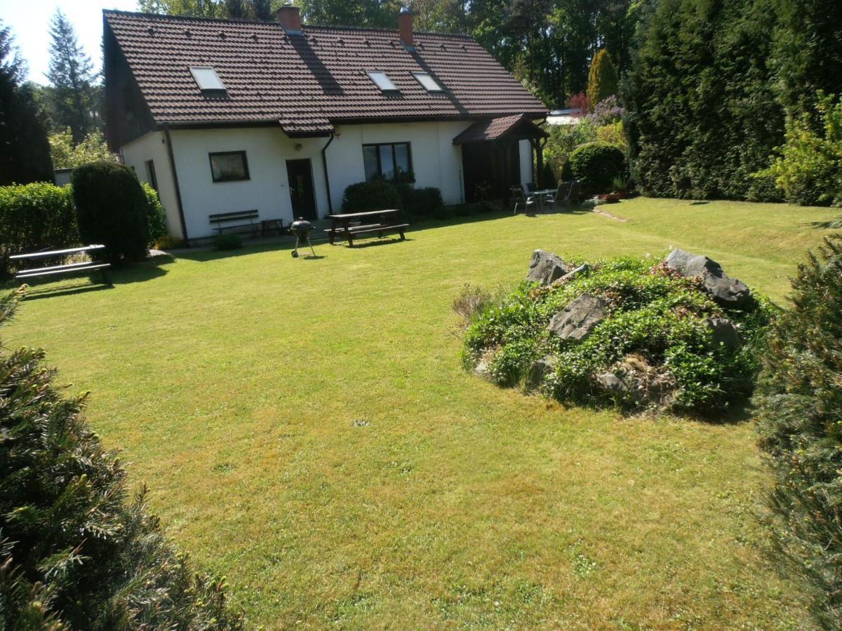 Ubytovani U Machova Jezera - Apartmany - Ludmila Grulisova Doksy  Extérieur photo
