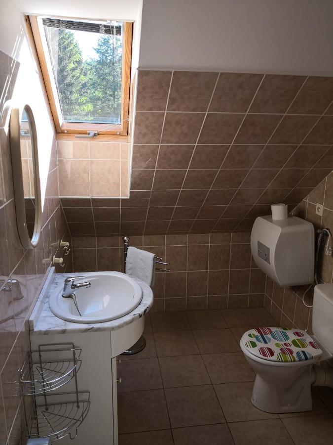 Ubytovani U Machova Jezera - Apartmany - Ludmila Grulisova Doksy  Extérieur photo